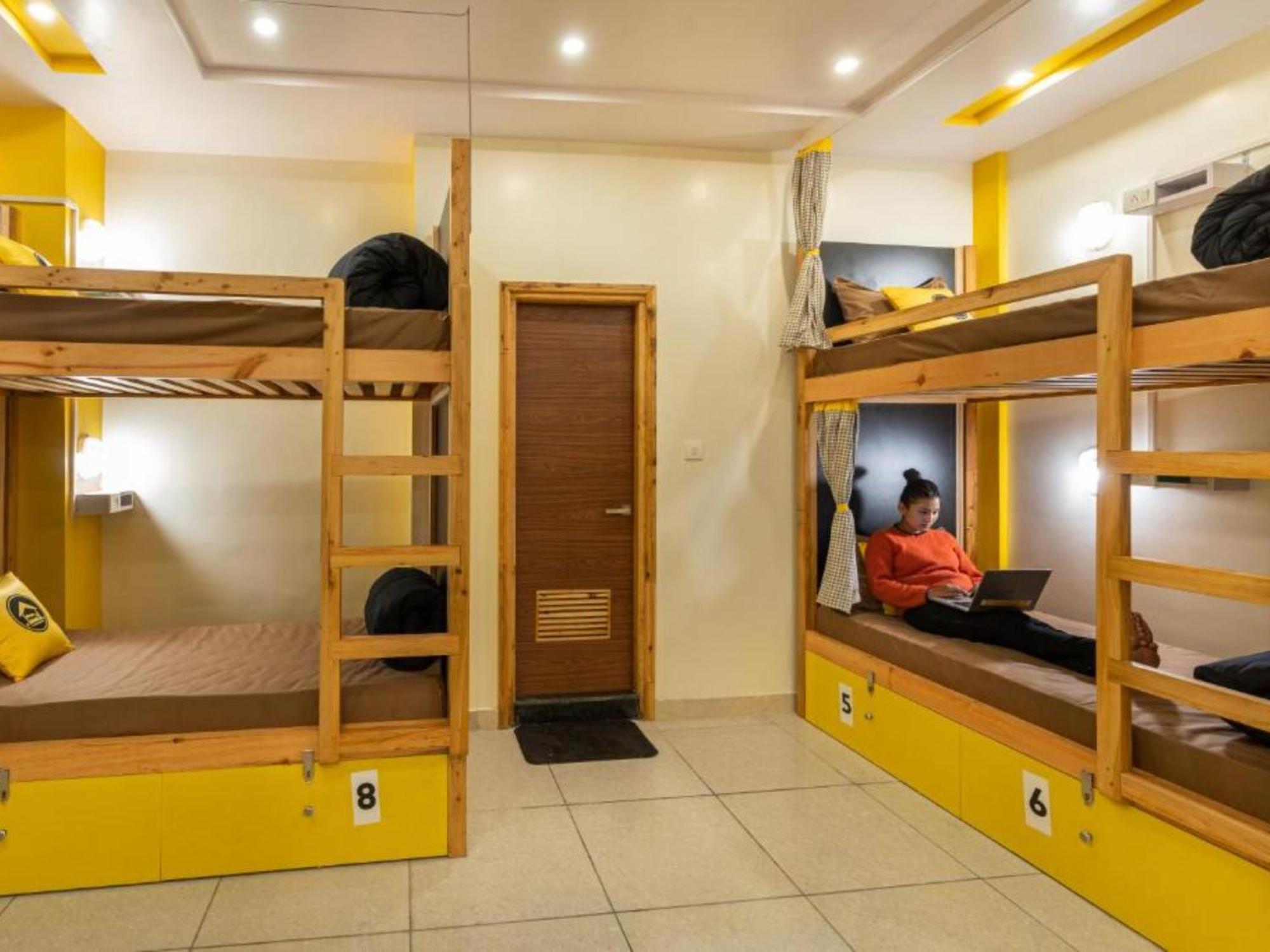 The Hosteller Kufri, Shimla Стая снимка